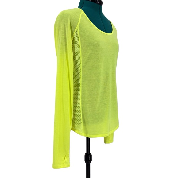 Under Armour Fluorescent Yellow Heat Gear Long Sleeve Thin Running Top, Large - Picture 10 of 16